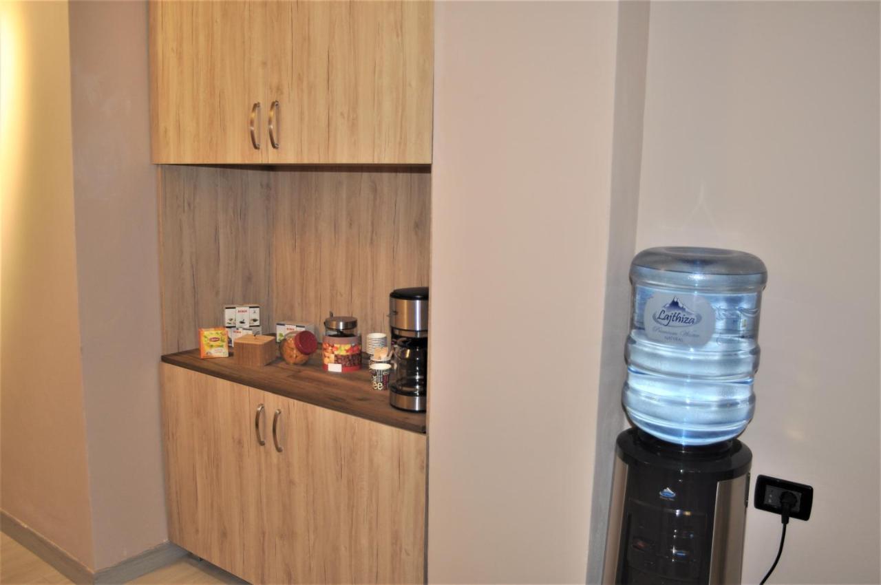 Bliri Executive Suite Тирана Экстерьер фото